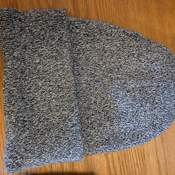 Patagonia Everday Beanie Set Of 2 - Blue and Brown - Picture 4 of 13